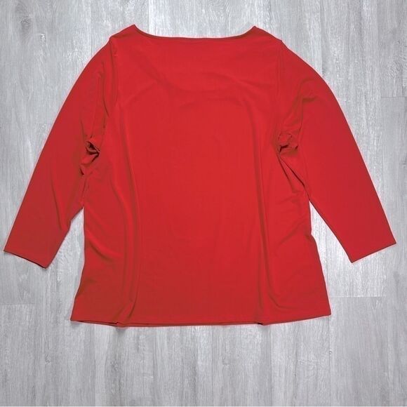 Red Embellished Cut Out Top 3X - Picture 6 of 7